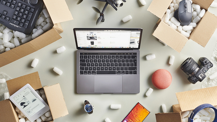 mua-sam-cac-mat-hang-cong-nghe-gia-hap-dan