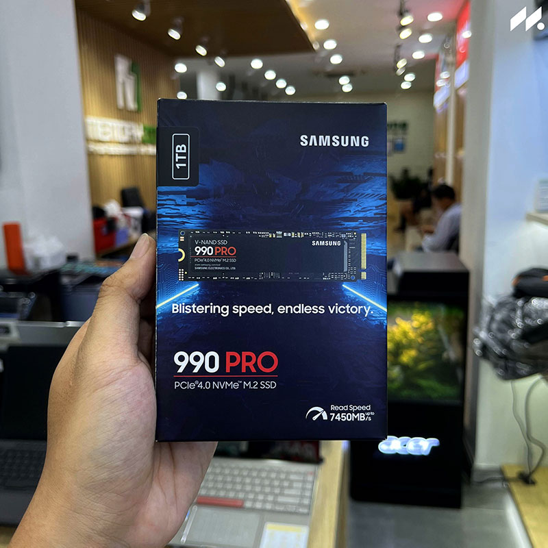 SSD Samsung 990 Pro được đánh giá rất cao