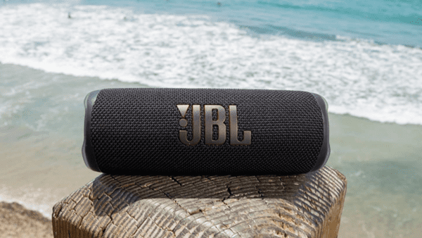 Thương hiệu loa JBL được nhiều giới trẻ ưa chuộng
