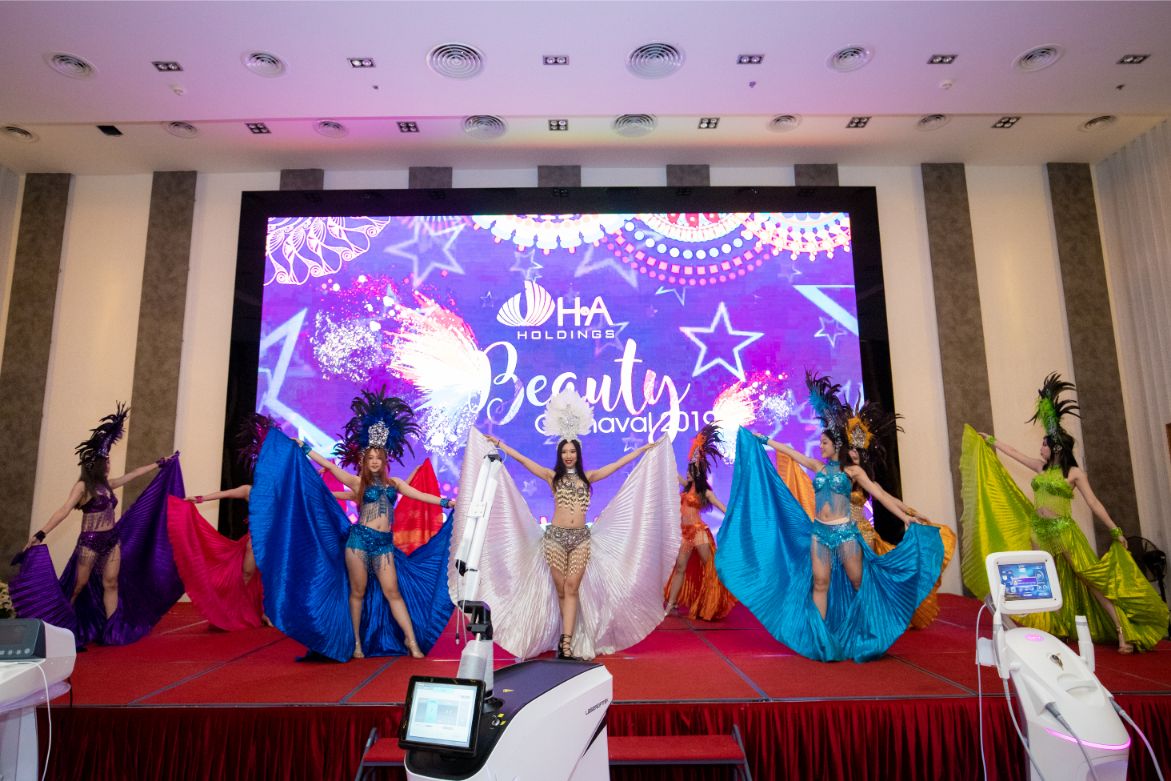 bùng nổ không khí lễ hội beauty carnaval 2019