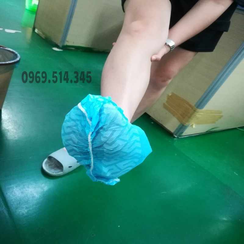 Bao bọc giầy dùng 1 lần thoáng khí, tạo cảm giác thoải mái cho khách hàng