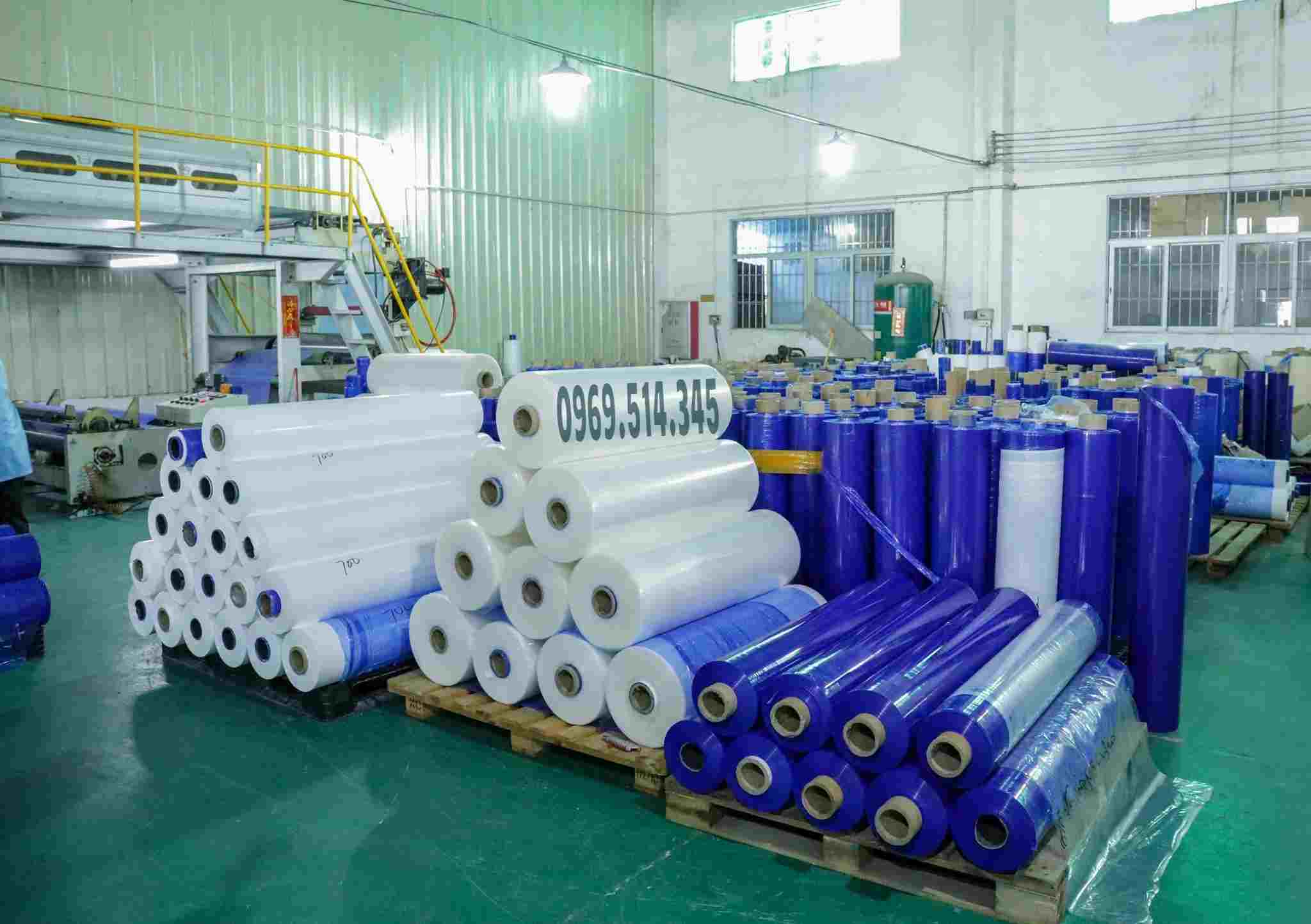 Con lăn hút bụi phòng sạch với hai màu xanh, trắng phổ biến