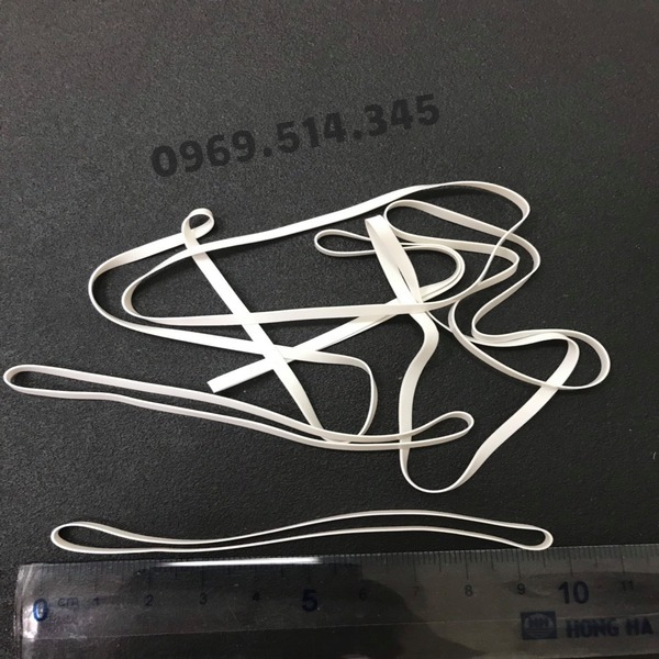 Dây chun màu trắng không bị bào mòn, dễ đứt bởi tính chất từ lớp polyurethane của nhựa.