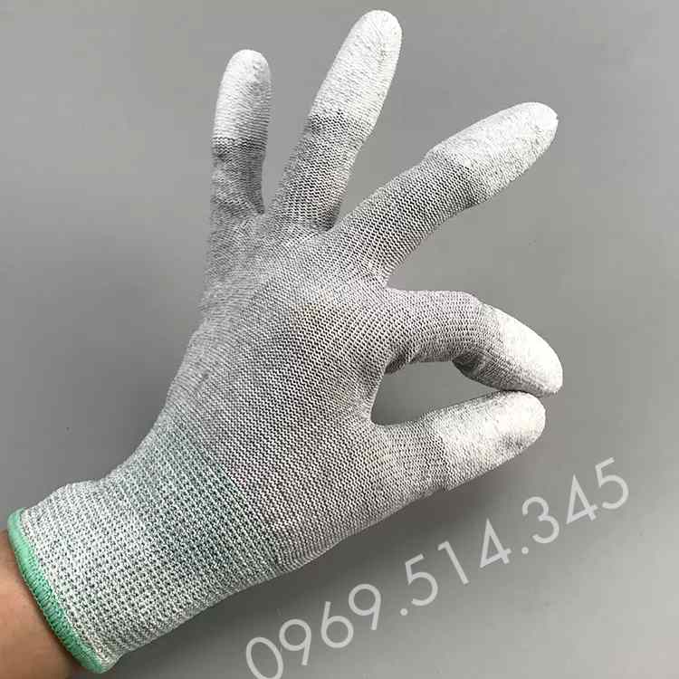 Lớp cao su phủ ngoài nhằm tăng độ ma sát và nhiều điểm vượt trội của găng tay