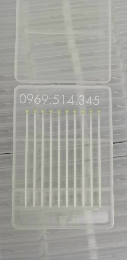 Que gel stick có thể dễ dàng lấy đi những tạp nham, bụi bẩn trên các bề mặt sản phẩm điện tử