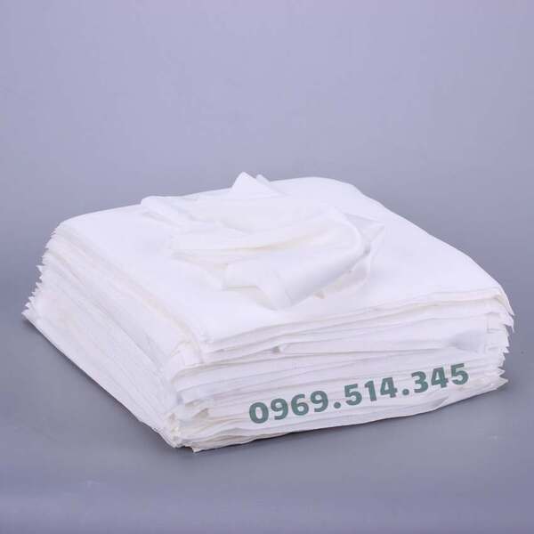 Khăn lau phòng sạch 4009 được làm bằng100% polyester tổng hợp (polyester dạng sợi liên tục, dệt kim kép)