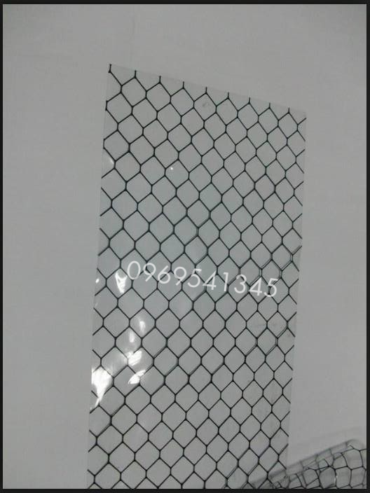 Thảm PVC mắt cáo mắt lưới xếp xem kẽ, bảo vệ con hàng