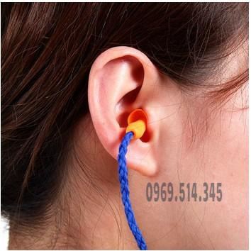 Bịt tai chống tiếng ồn giúp con người cảm thấy yên tĩnh để ngủ 1 giấc sau ngày mệt mỏi