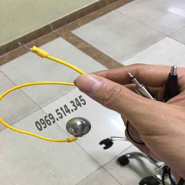 Dây cầu nối đất có tác dụng nhanh chóng để truyền tĩnh điện xuống đất.