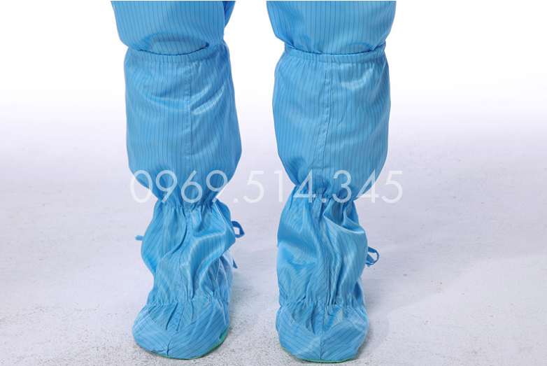 Bộ quần áo liền thân giúp bảo vệ con người tránh khỏi những tác nhân bên ngoài môi trường làm việc