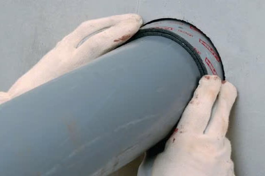 Cách dùng băng dính ngăn cháy Hilti