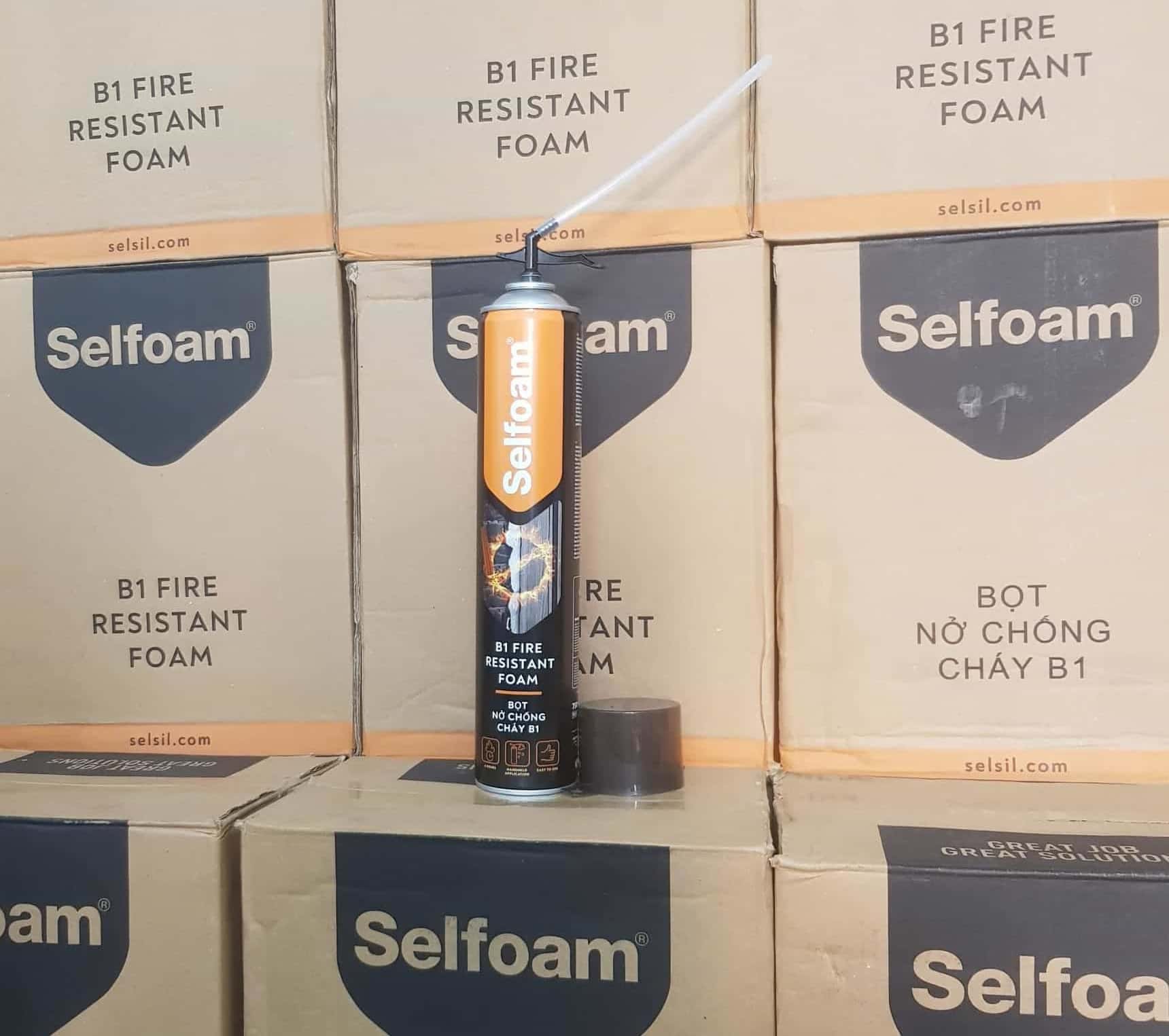 Đại lý cung cấp keo bọt nở chống cháy Selfoam B1 số lượng lớn