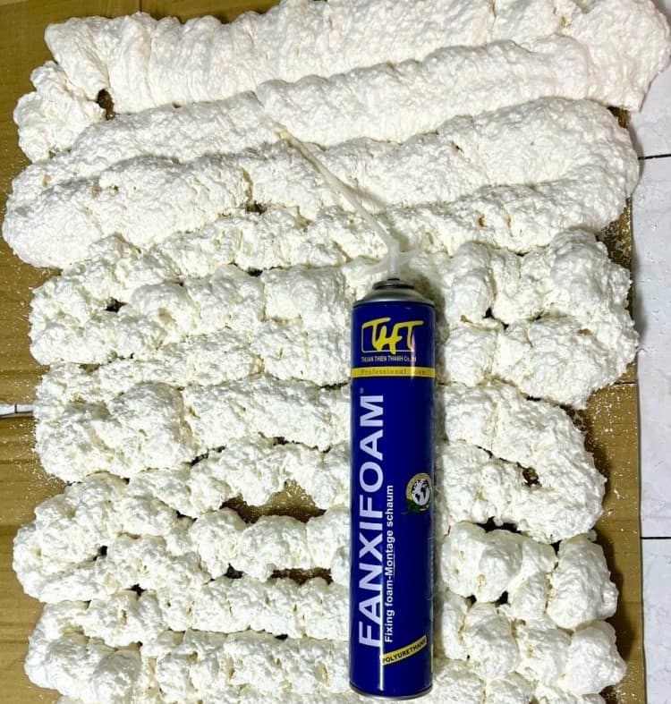 Keo bọt nở fanxifoam