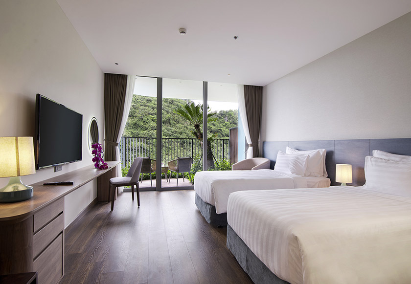 deluxe mountain view Flamingo Cat Ba deluxe mountain view Flamingo Cat Ba