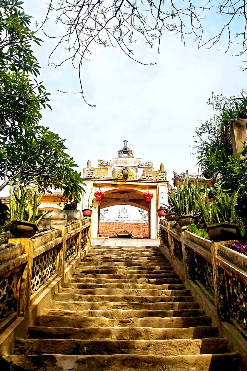 đền độc cước Sầm Sơn đền độc cước Sầm Sơn