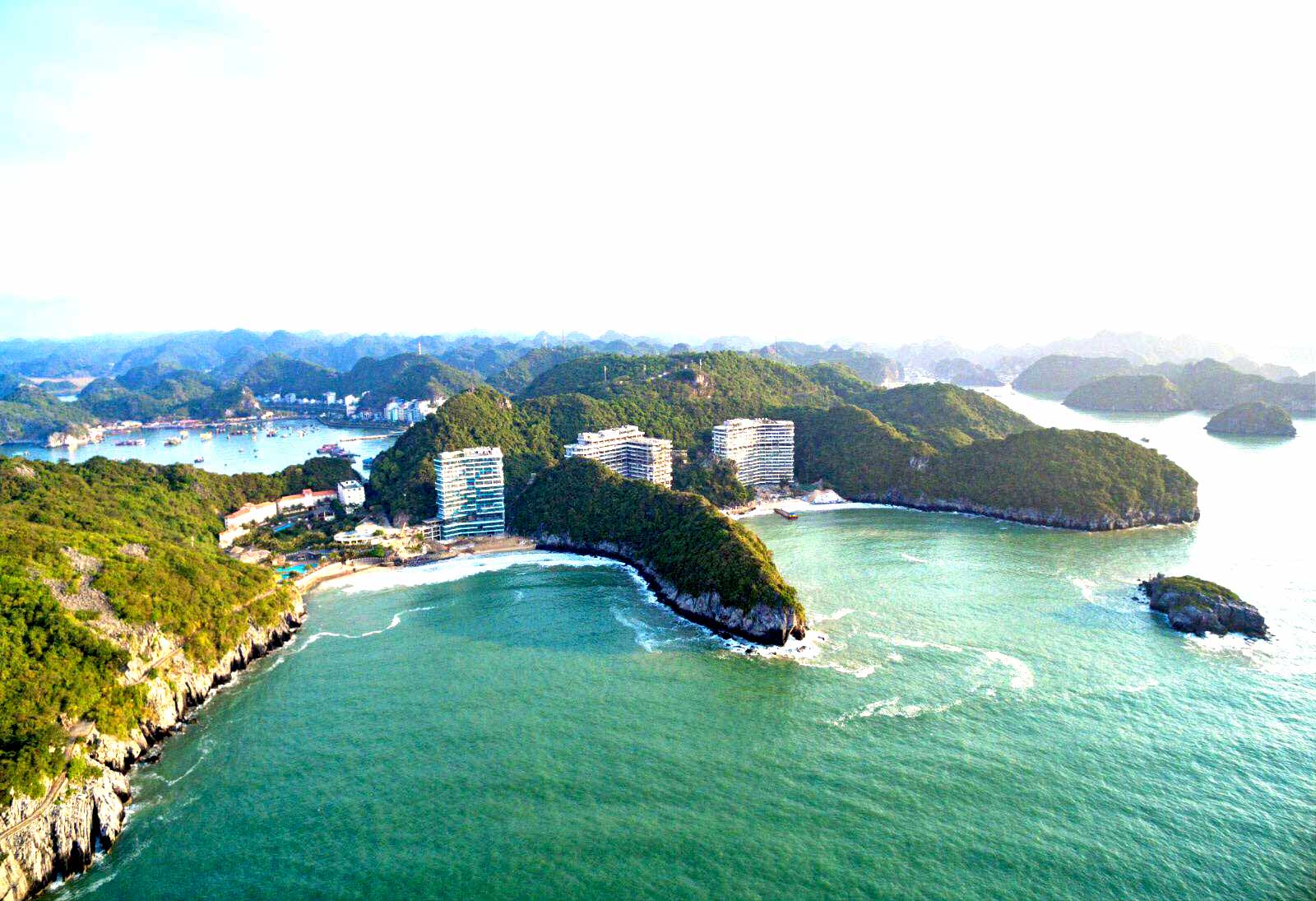 Flamingo Cát Bà Beach Resort Flamingo Cát Bà Beach Resort