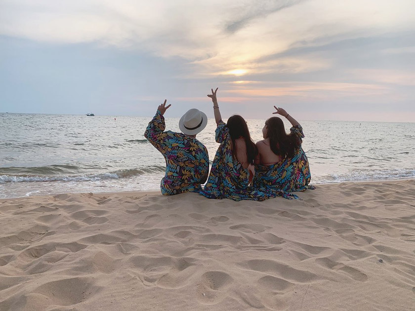 Tắm biển bãi dài tại Vinpearl Phú Quốc Tắm biển bãi dài tại Vinpearl Phú Quốc