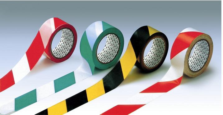 dùng băng keo dích diệt kiến tại nhà