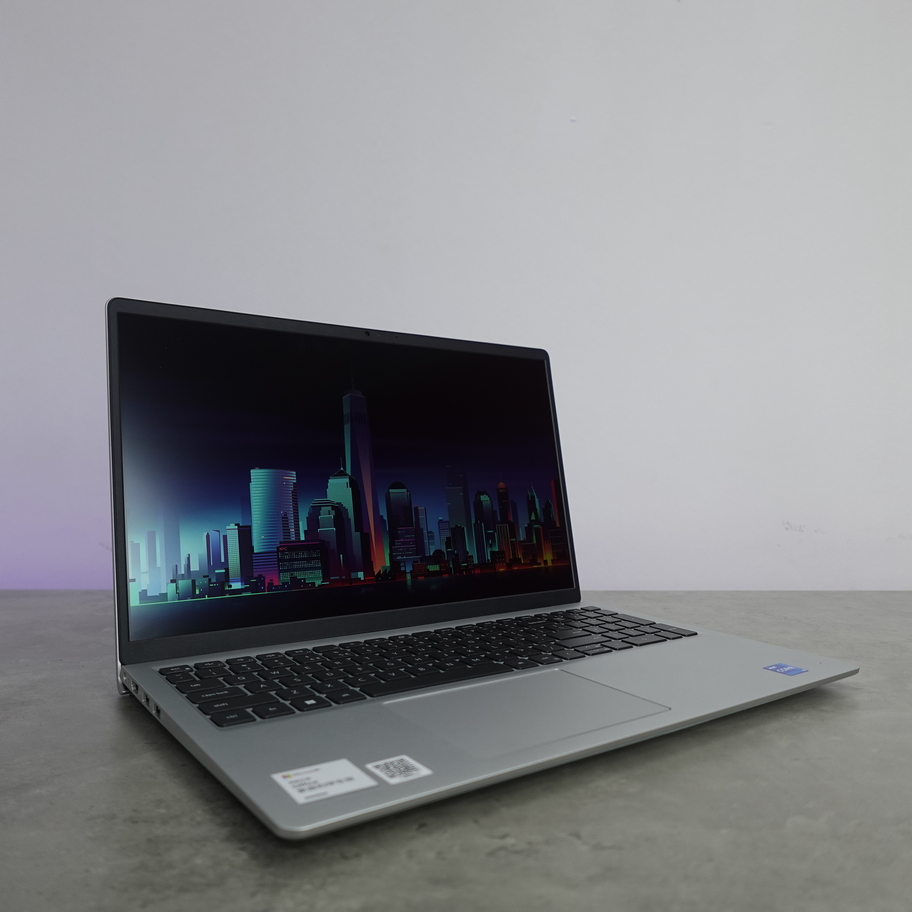 Laptop Dell Inspiron 3520