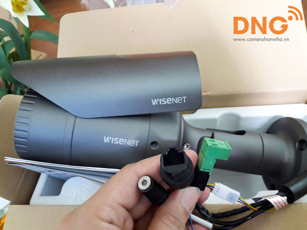 Camera ngoài trời giá rẻ Wisenet QNO-6012R/VAP chất lượng hình ảnh cao