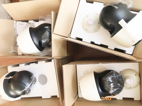 Dòng sản phẩm camera IP PTZ Wisenet cho giám sát giao thông