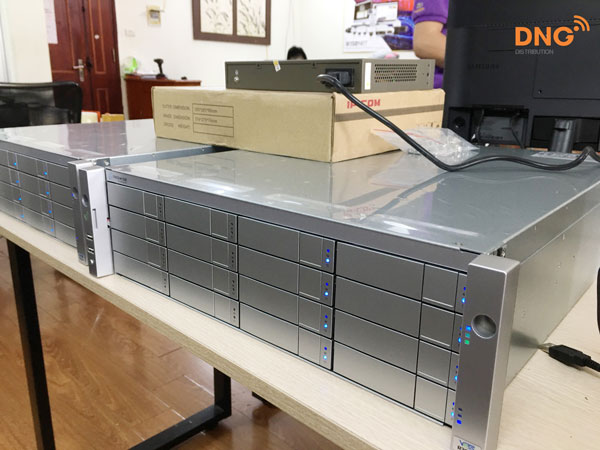 Hệ thống lớn thì nên dùng thiết bị lưu trữ nhiều ổ cứng cùng lúc