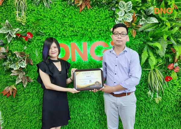 DNG đạt chứng nhận đơn vị phân phối xuất sắc 2019 của Hanwha Techwin