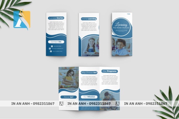 Brochure cho lĩnh vực giáo dục với hình ảnh tươi vui, in rõ nét