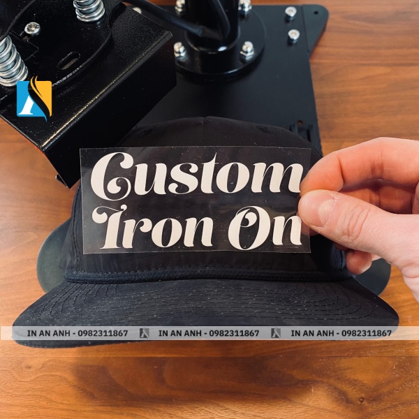 Decal in chuyển nhiệt chữ trắng