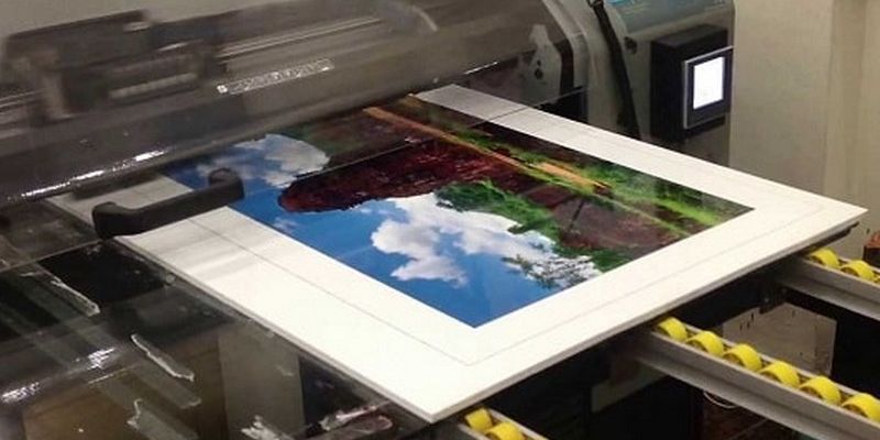 Ưu và nhược điểm của công nghệ in UV