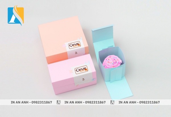 Nên kiểm tra giấy có tương thích với công nghệ in để đảm bảo chất lượng sau in.