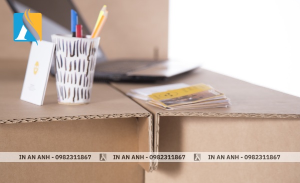 Chất liệu giấy carton thân thiện với người dùng vì không chứa các thành phần độc hại