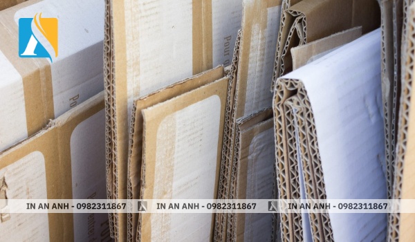 Chất liệu giấy là thành phần chiếm tỷ lệ cao nhất trong cấu tạo của giấy carton