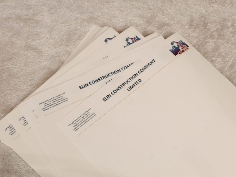 Giá giấy conqueror tùy thuộc vào nhiều yếu tố khác nhau