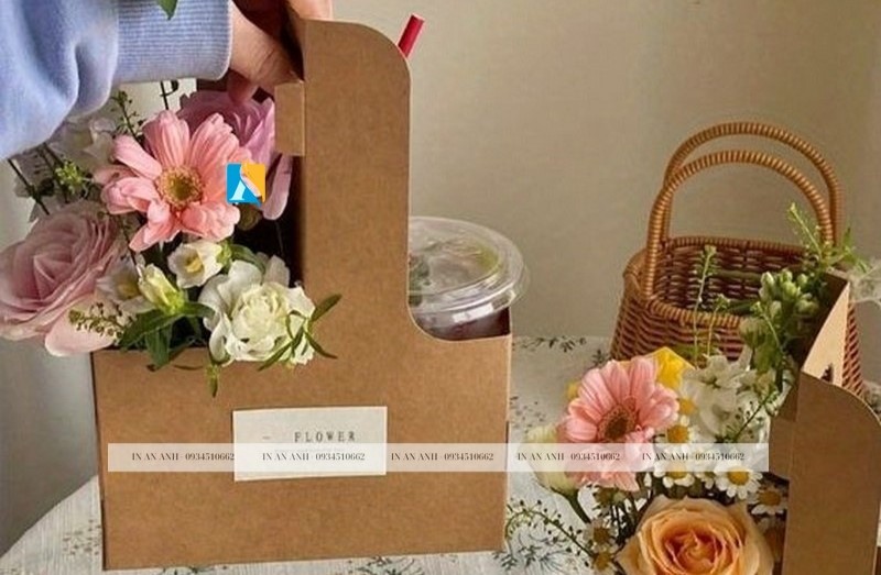 Hộp giấy đựng hoa đơn giản bằng giấy kraft