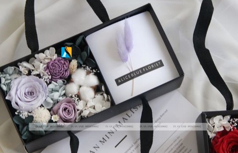 Hộp giấy đựng hoa độc đáo giúp nhận diện thương hiệu