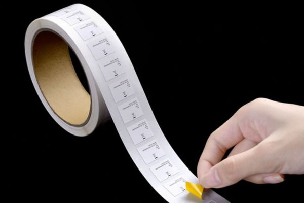 Decal trong chịu nhiệt