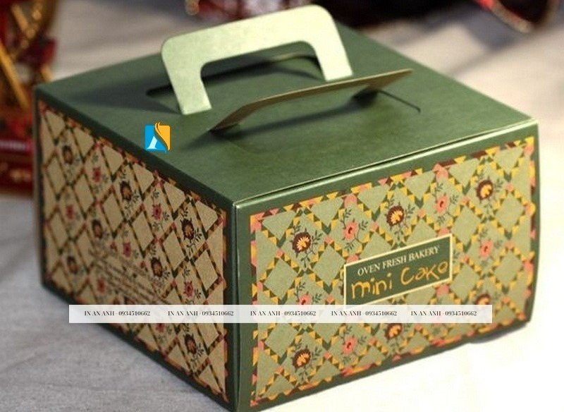 Hộp đựng bánh sinh nhật có quai xách tiện lợi