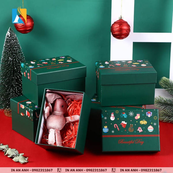 Hộp đựng quà tặng giáng sinh tone màu xanh đỏ