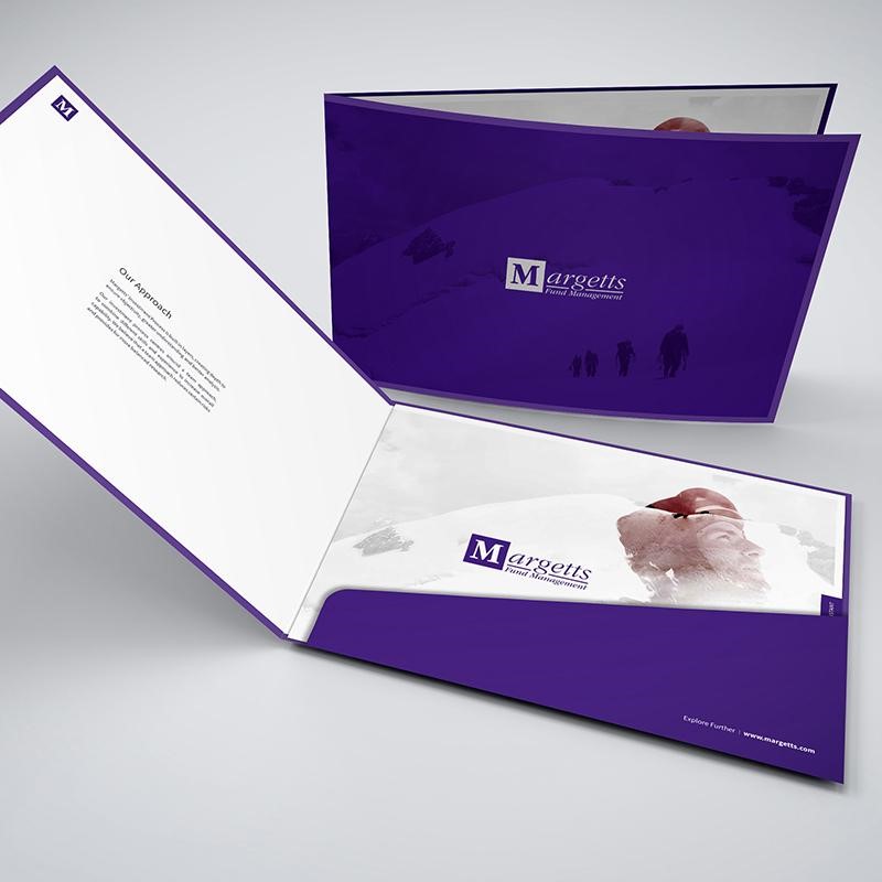 Mẫu in kẹp file không thể khiến người khách ngó lơ vì sự sang trọng đẳng cấp