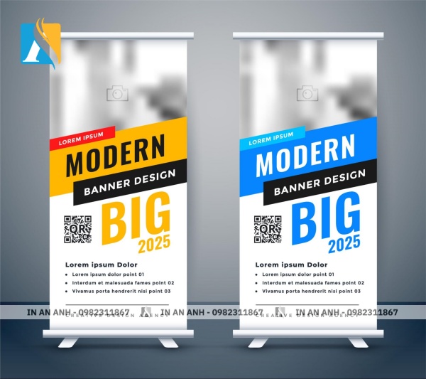 Mẫu standee sự kiện thông tin có tích hợp mã QR