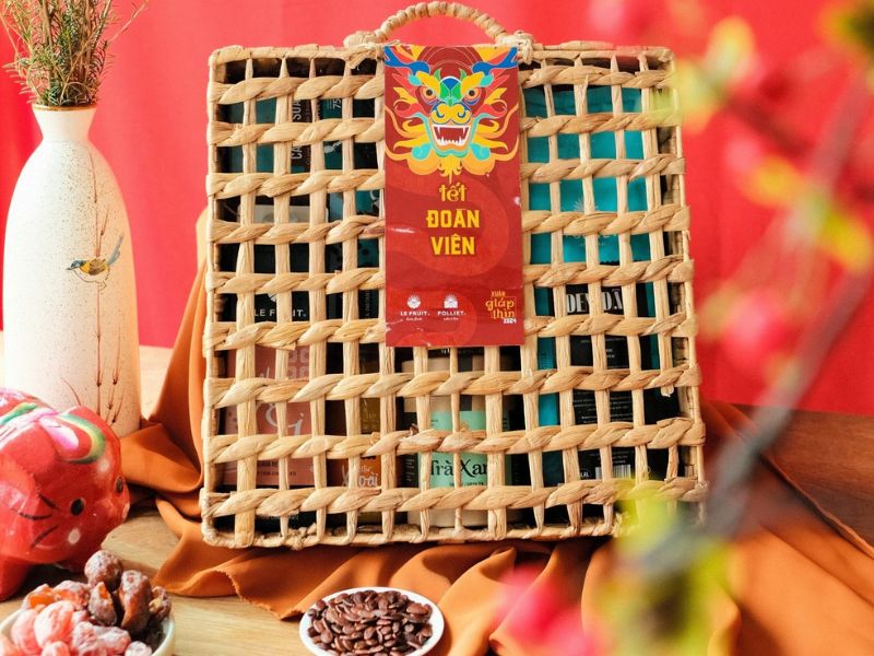 Tem dán giỏ quà tết còn mang lại những ý nghĩa quan trọng