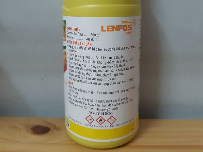 Có cần thiết phải có tem nhãn phụ hóa chất?