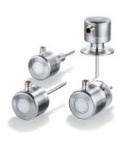 Self-monitoring transmitters for the food and beverage industry