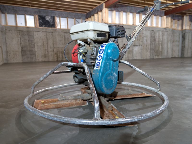 Lưu ý cần biết khi sử dụng máy xoa nền bê tông