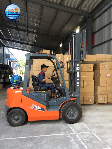 Xem xét động cơ bên trong