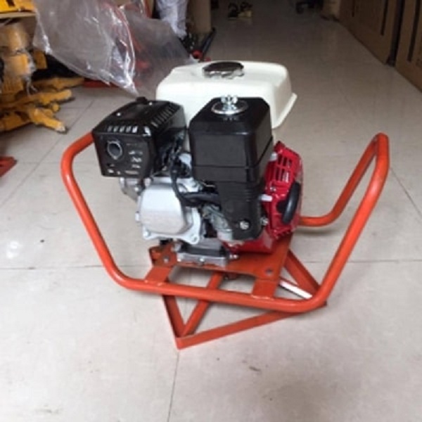 công dụng của máy đầm bàn