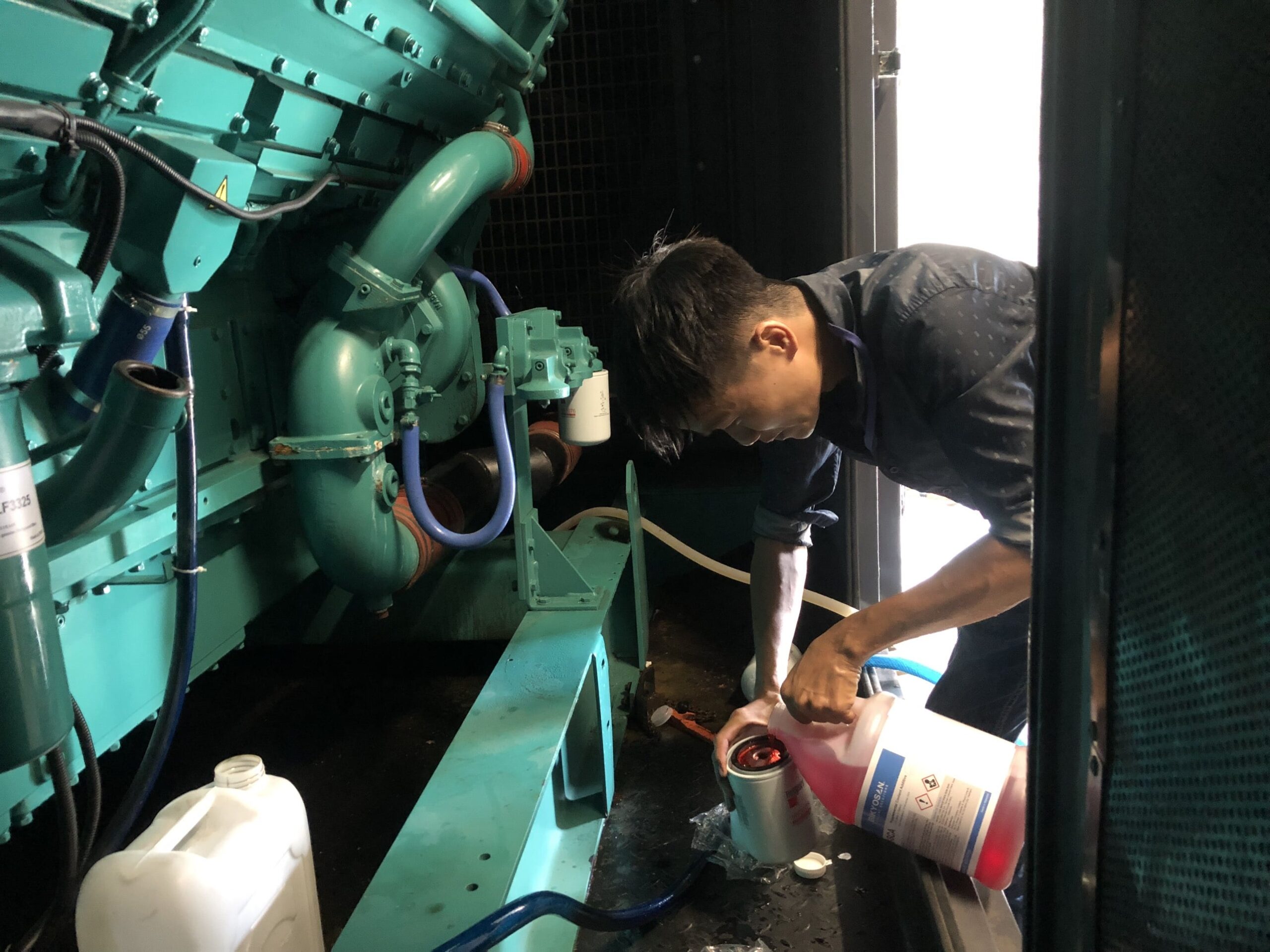 Bảo trì định kỳ máy phát điện