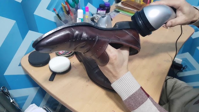 Giữ cho giày luôn sạch và bóng loáng