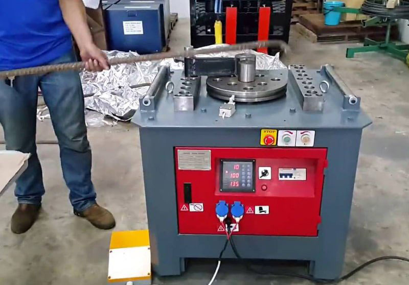 Hướng dẫn sử dụng máy uốn sắt